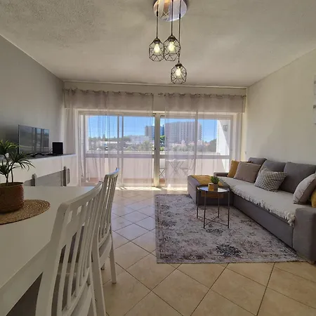 Appartement Holidays Near The Strip Albufeira
