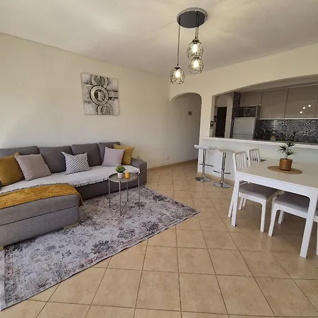 Appartement Holidays Near The Strip Albufeira
