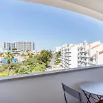 Holidays Near The Strip Albufeira