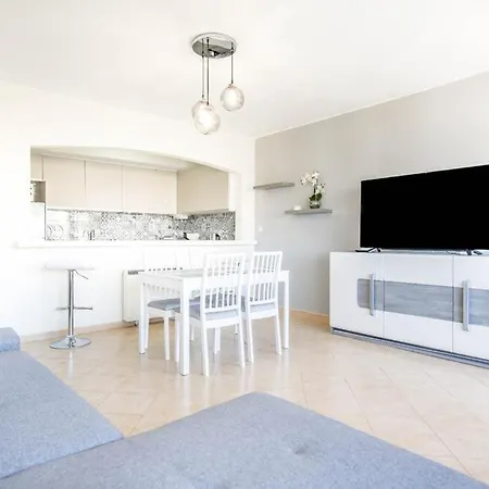 Lägenhet Holidays Near The Strip